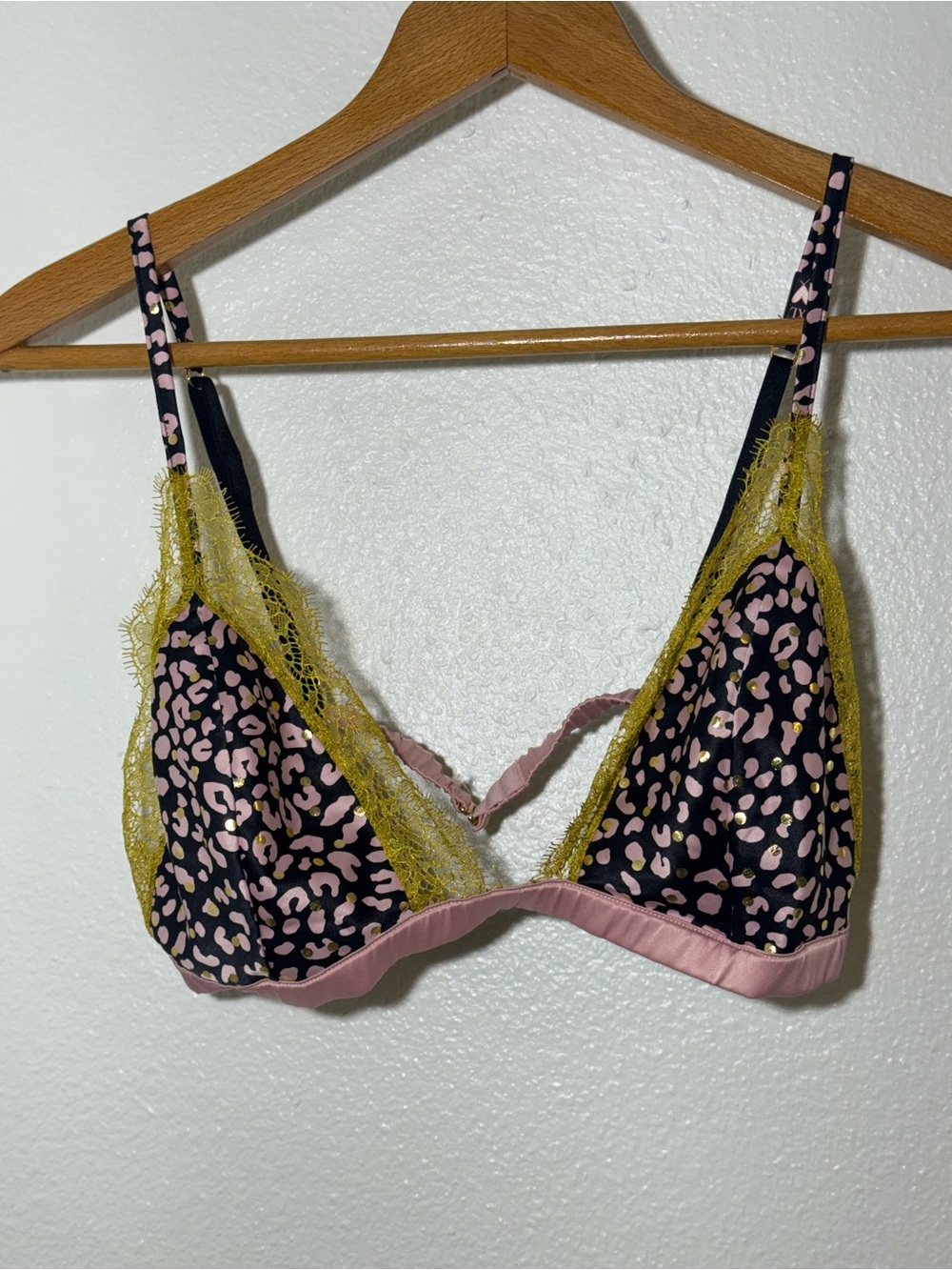 Women’s Pink Leopard Lace Trim Bralette